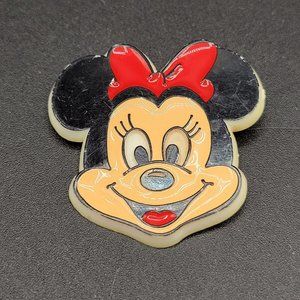 1970's Disney Minnie Mouse Lapel Pin Brooch Hard Plastic Disneyana